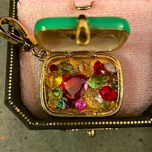 Vintage Juicy Couture green mint tin with gems charm YJRU2319 tagged box